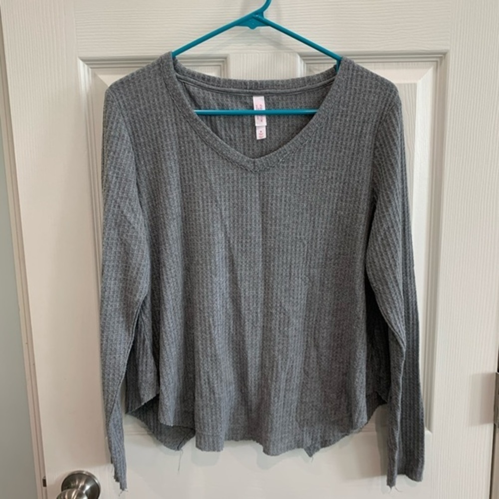 3/$25 - Open back‎ medium top
